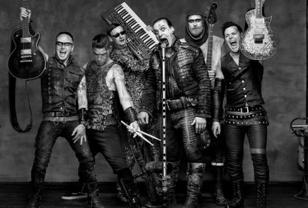 Rammstein поделились фото со съёмок нового клипа